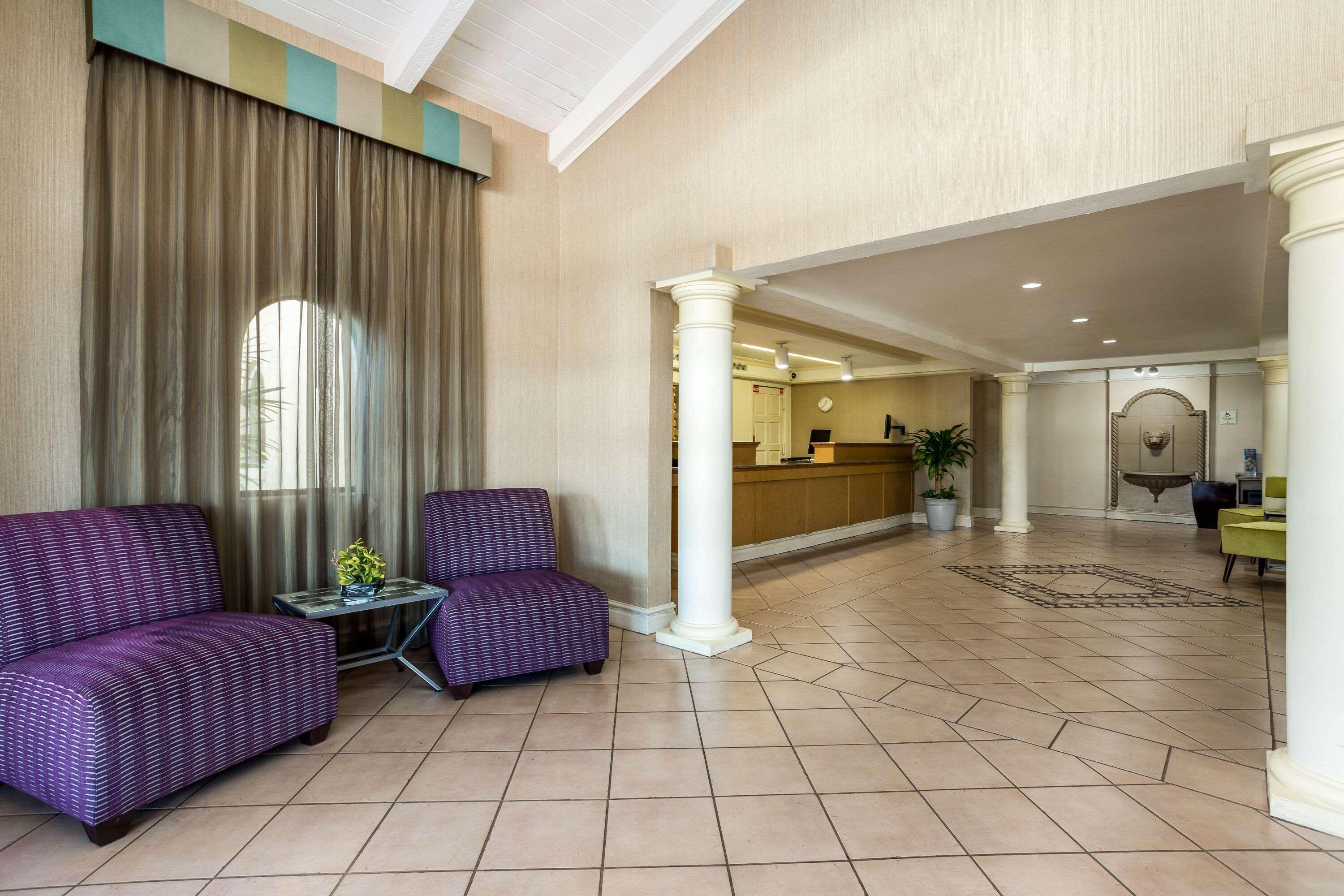 La Quinta Inn Tampa Airport Stadium Westshore Exterior foto