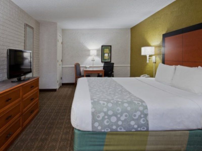 La Quinta Inn Tampa Airport Stadium Westshore Exterior foto